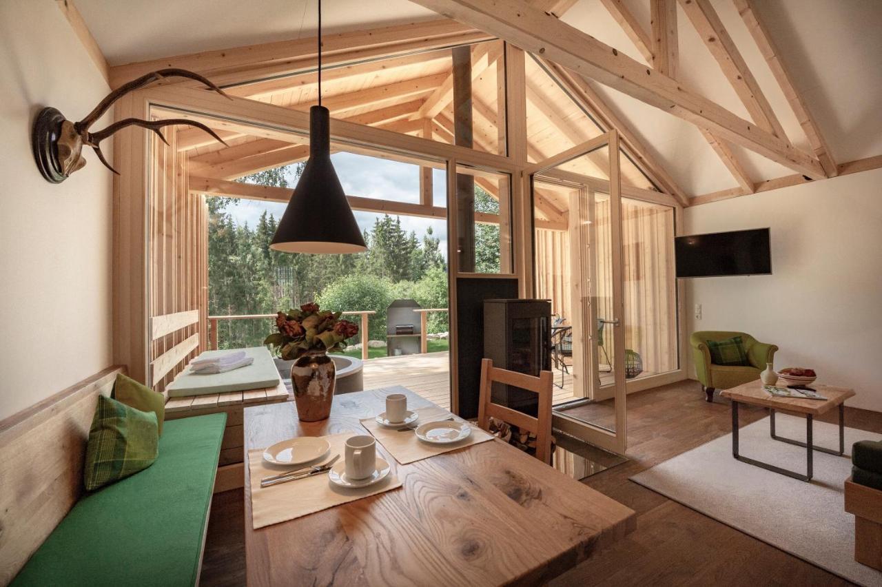 Forstgut - Premium Waldchalets Und Lodge Suiten Regen Buitenkant foto