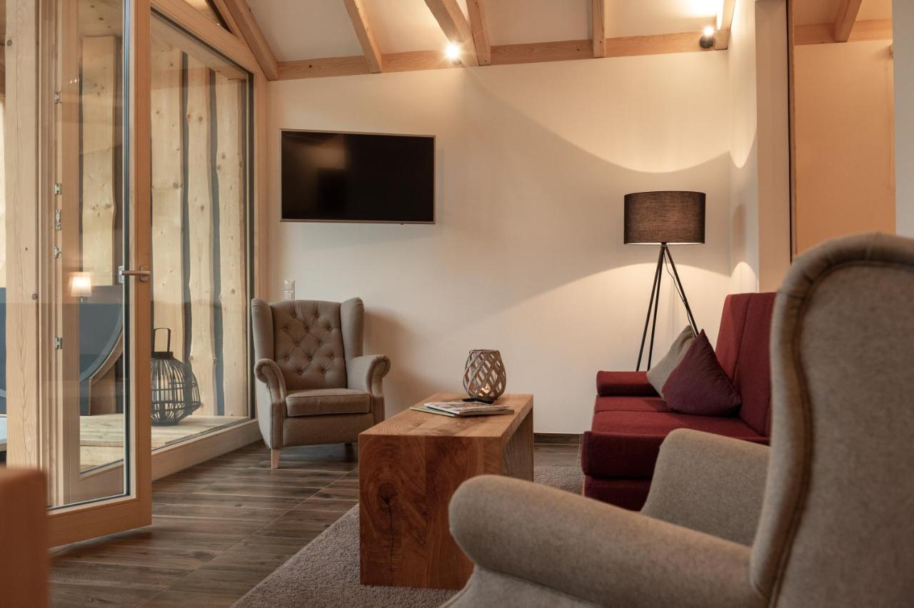 Forstgut - Premium Waldchalets Und Lodge Suiten Regen Buitenkant foto