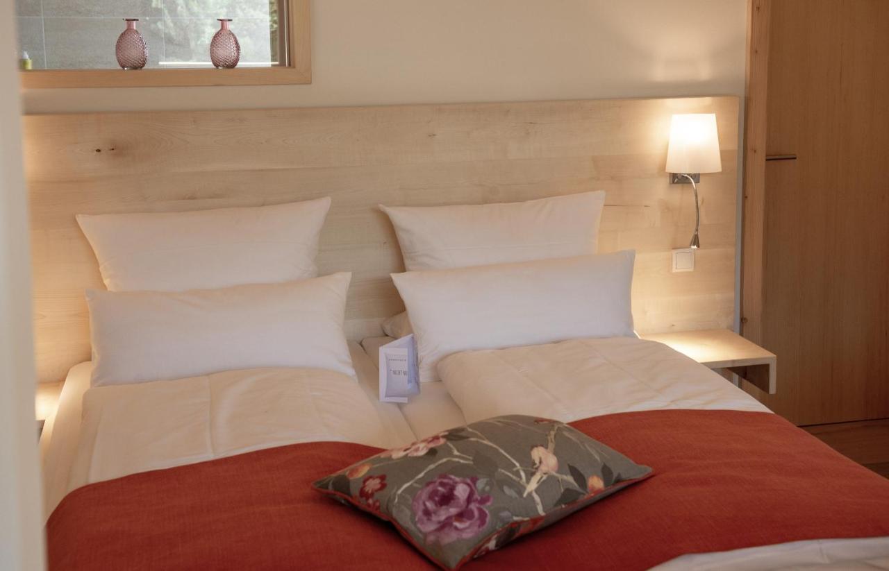 Forstgut - Premium Waldchalets Und Lodge Suiten Regen Buitenkant foto