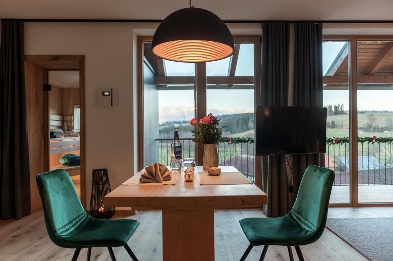 Forstgut - Premium Waldchalets Und Lodge Suiten Regen Buitenkant foto
