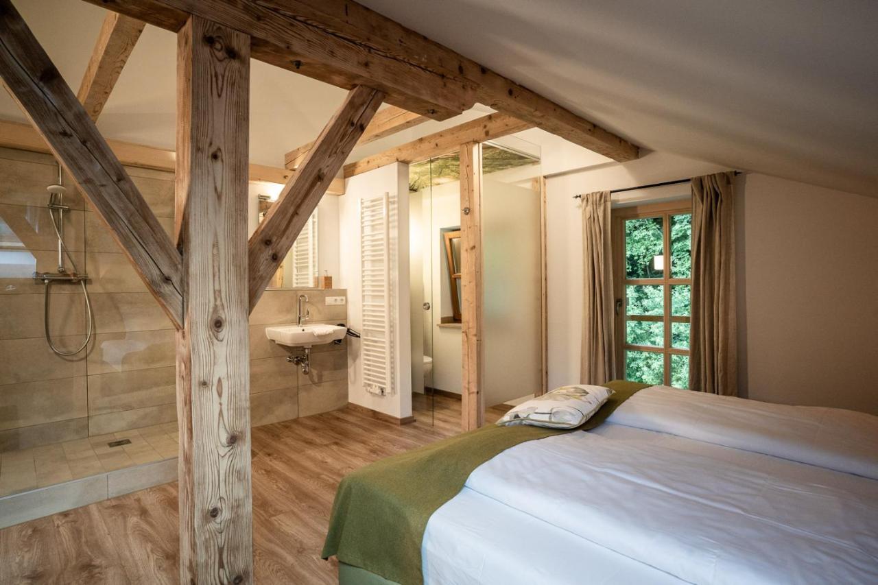 Forstgut - Premium Waldchalets Und Lodge Suiten Regen Buitenkant foto